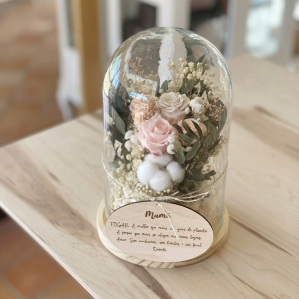 cúpula de flores preservadas 19