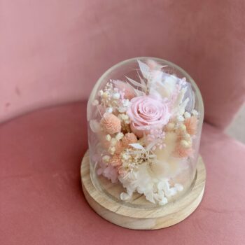 cúpula de flores preservadas pequeña 1